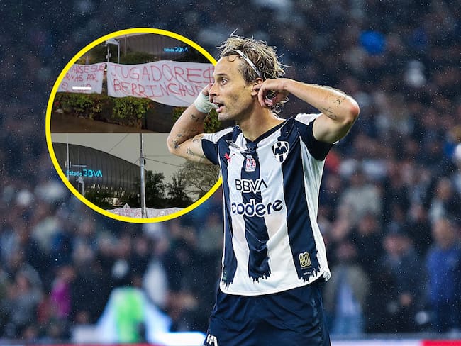 Afición de Rayados protesta con mantas en FEMSA y el Estadio BBVA