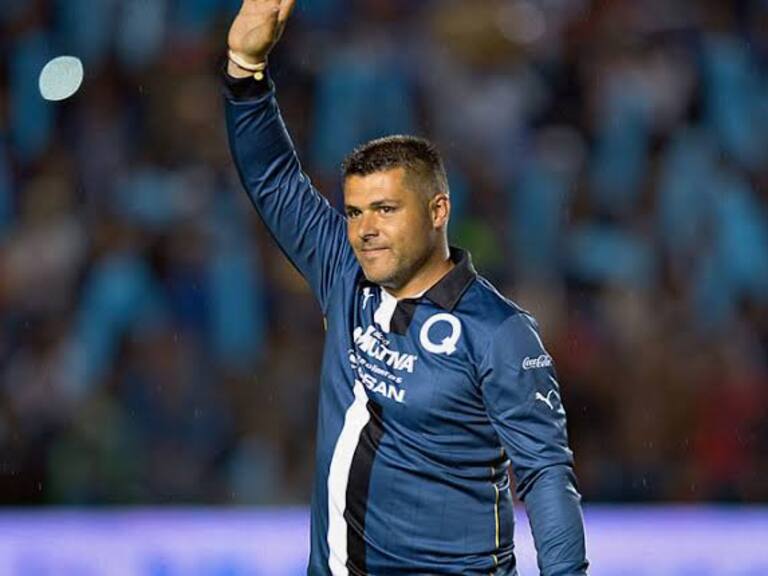 Mauro Gerk es nuevo técnico de Gallos