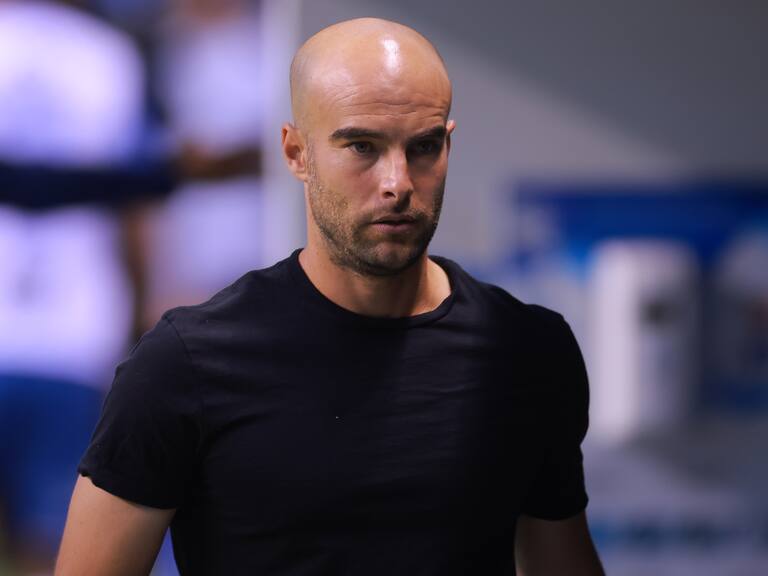 Eduardo Arce deja de ser director técnico del Puebla