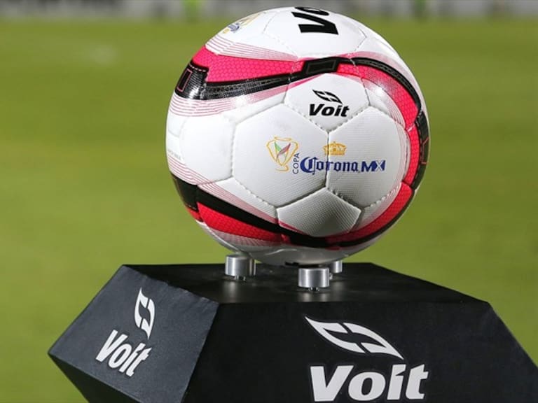 Balón de la Liga MX. Foto: Getty Images