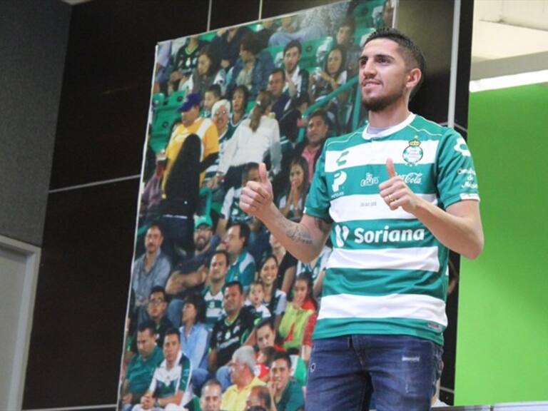 Santos Laguna presentó a sus nuevos refuerzos. Foto vía: @ClubSantos