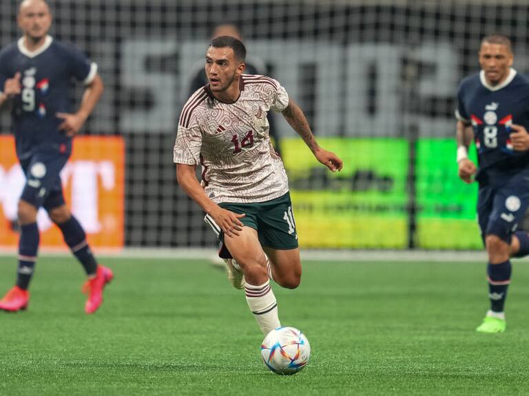 Luis Chávez tiene maravillado al Tata Martino