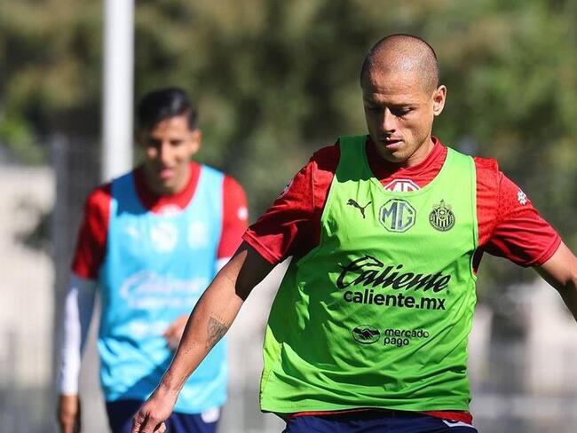 Chicharito Hernández podría debutar este sábado ante Pumas