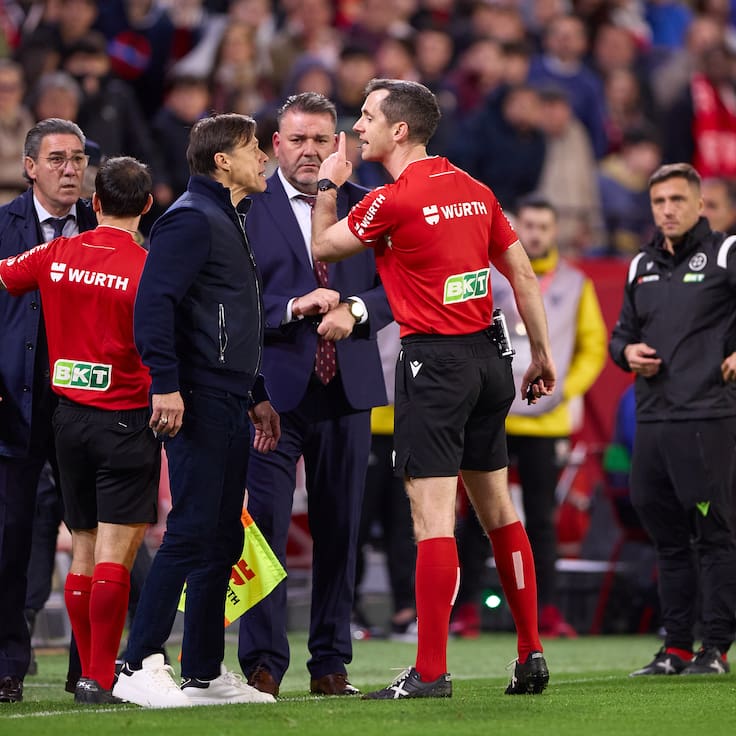 Matías Almeyda recibe siete partidos de suspensión en LaLiga