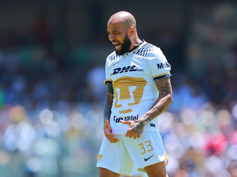 Dani Alves ya disputó su segundo encuentro con los pumas