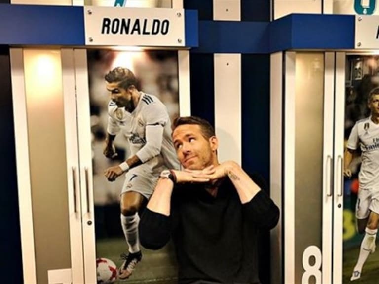 Ryan Reynolds en el vestuario de Ronaldo. Foto: Twitter