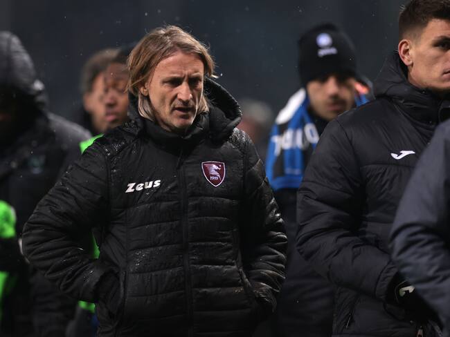 Salernitana corre y recontrata al mismo DT en dos días
