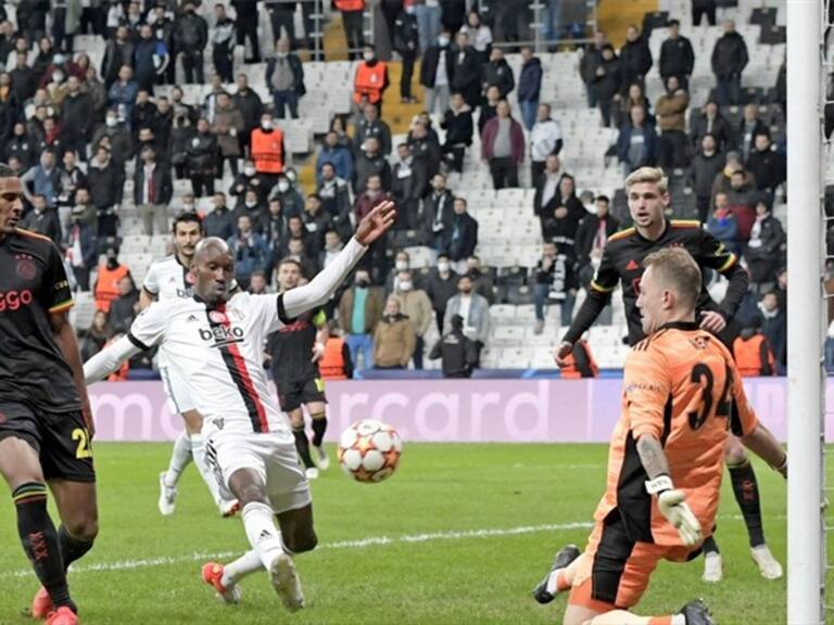 Ajax ganó de visita en Turquía. Foto: getty