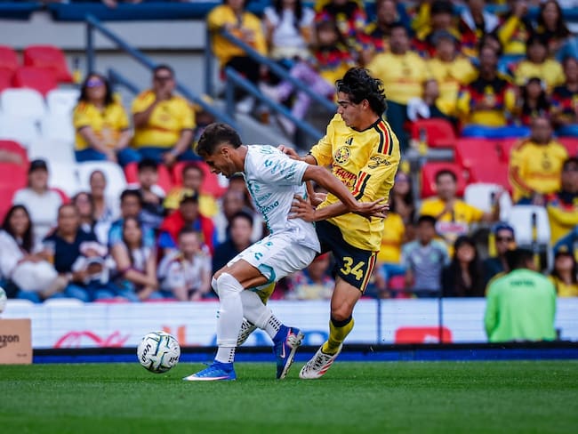 América golea a Santos, toma el liderato del Apertura 2026 y Henry Martín rompe su sequía