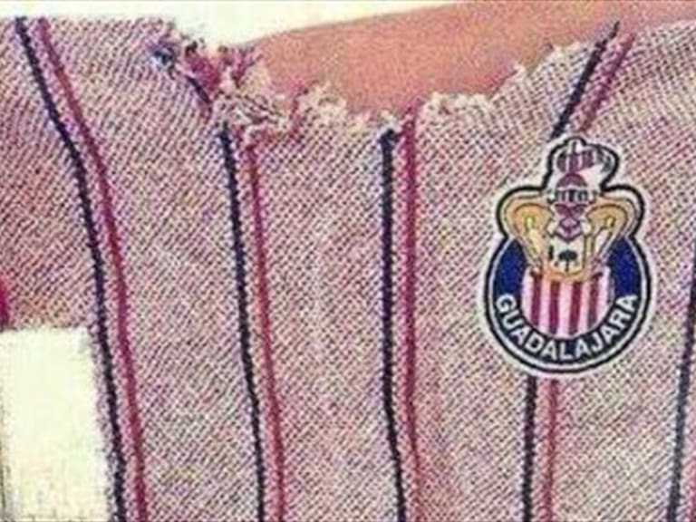 Playera Chivas . Foto: