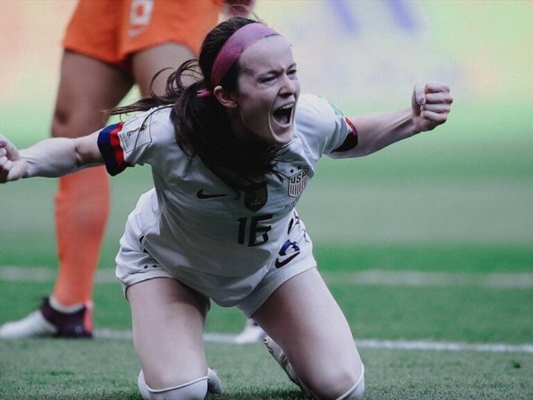 Rose Lavelle le dio a Estados Unidos el gol del título. Foto: Twitter @TeamUSA