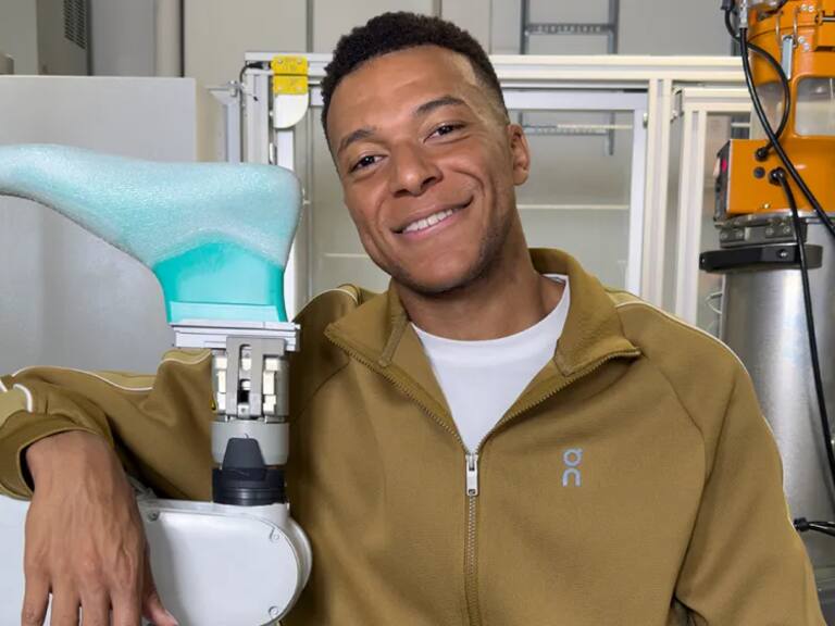 Mbappé deja Nike por una marca suiza