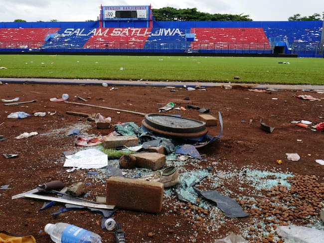 Estadio de Indonesia donde murieron 133 personas será demolido