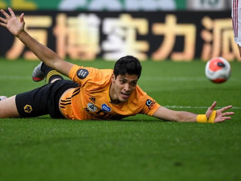 Nuno Espírito Santo confía que Raúl Jiménez sólo piensa en los Wolves