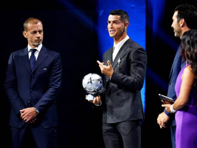Cristiano Ronaldo fue premiado como el máximo anotador de la historia de la Champions League