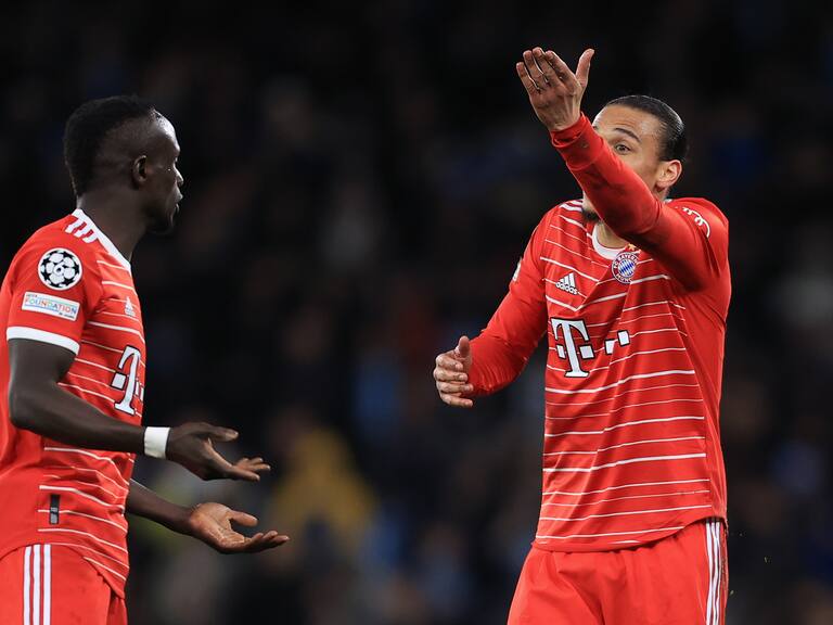 Sadio Mane y Leroy Sane discuten en la cancha