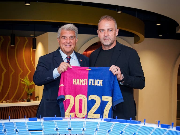 Hansi Flick llegó a un acuerdo con el Barcelona y renueva contrato hasta 2027