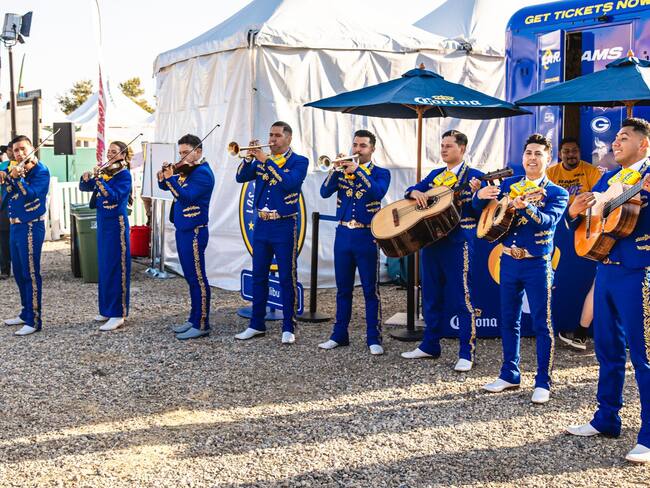 Los Ángeles Rams conquistan Monterrey para celebrar el arranque de temporada de NFL