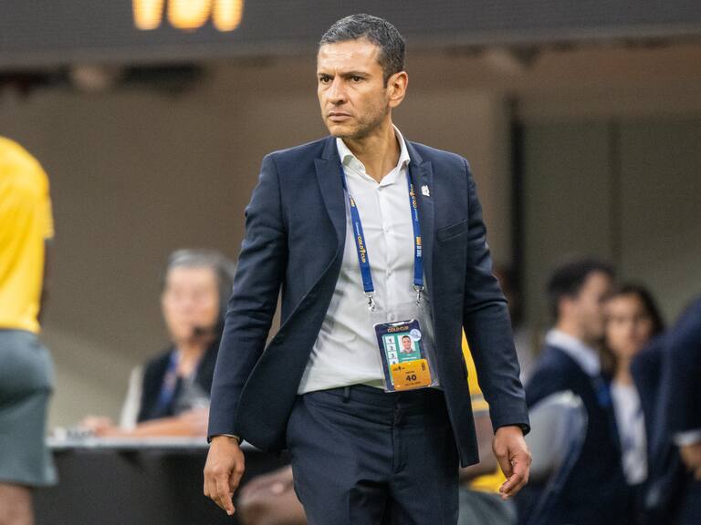 Jimmy Lozano confía en el trabajo de Alexis Vega, pero no descarta la competencia interna