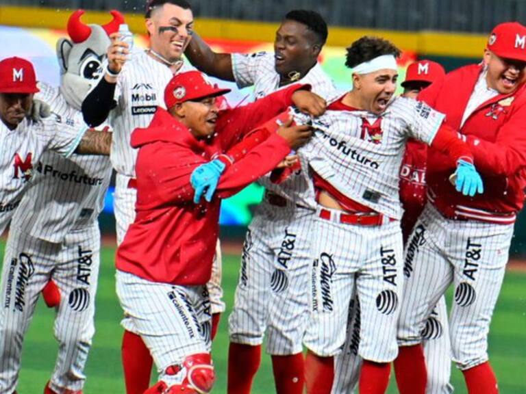 Diablos 3-4 Tigres / Segundo encuentro de la serie / Guerra de Guerras