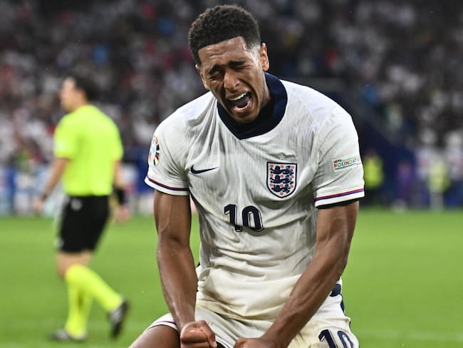 Inglaterra da voltereta inverosímil y en tiempos extra se hace del boleto a cuartos