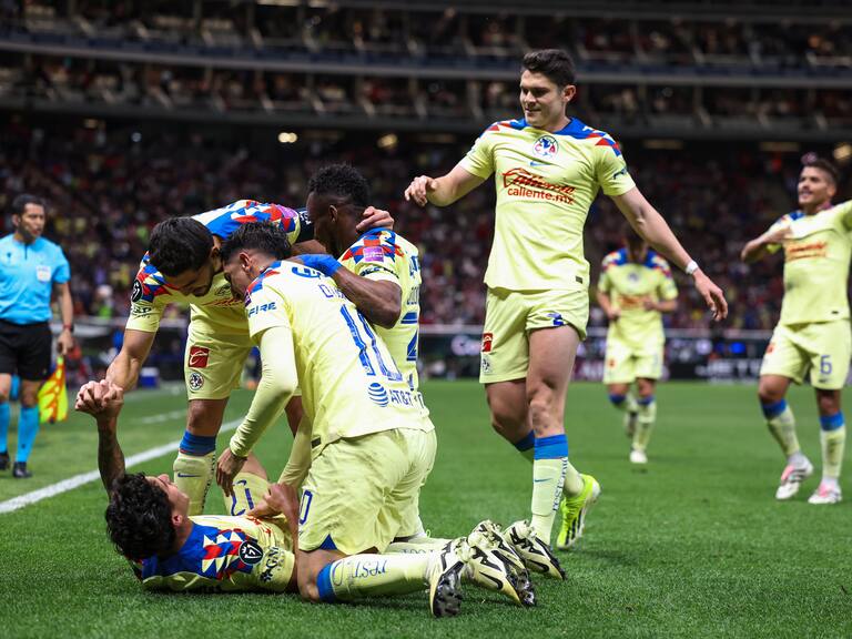 América arrasa 3-0 a las Chivas en la ida de los Octavos de Final de la Concachampions