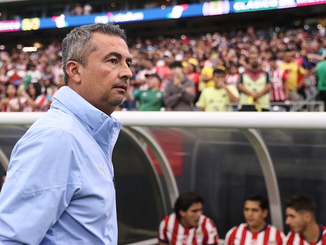 Arturo Ortega se que al frente de Chivas por el resto de la temporada