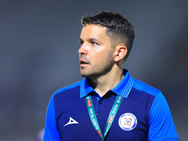 Nicolás Larcamón revela cuándo volverá Nico Ibáñez con Cruz Azul tras su lesión