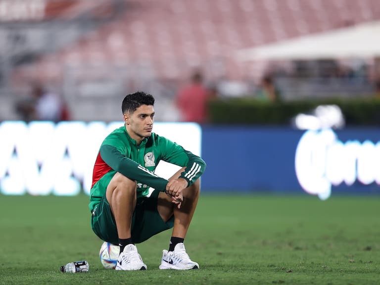 Raúl Jiménez es duda para Qatar 2022