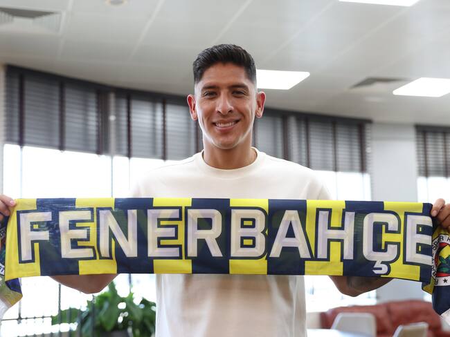 Edson Álvarez cambia la Premier League por el Fenerbahçe de Turquía