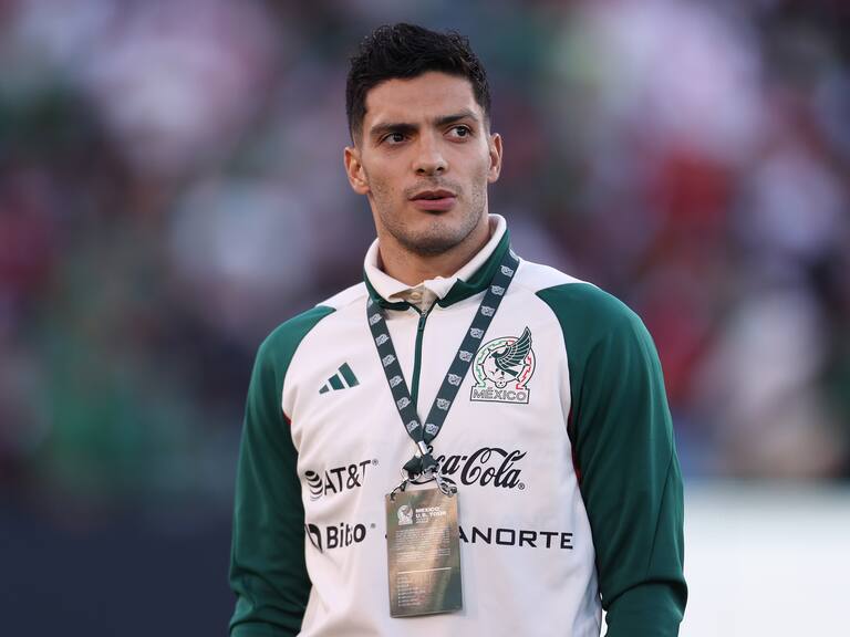 Raúl Jiménez cerca de volver con el Tricolor para el duelo ante Suecia