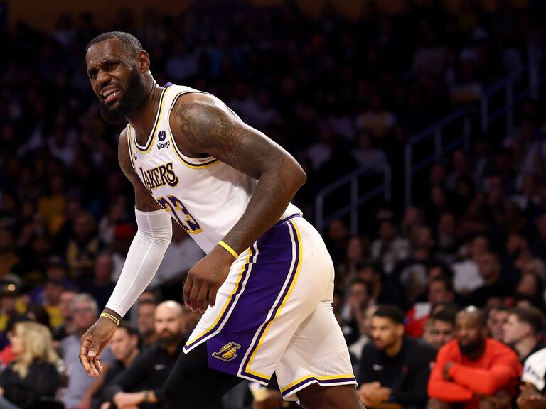 LeBron James, primer jugador en llegar a 39 mil puntos en la NBA
