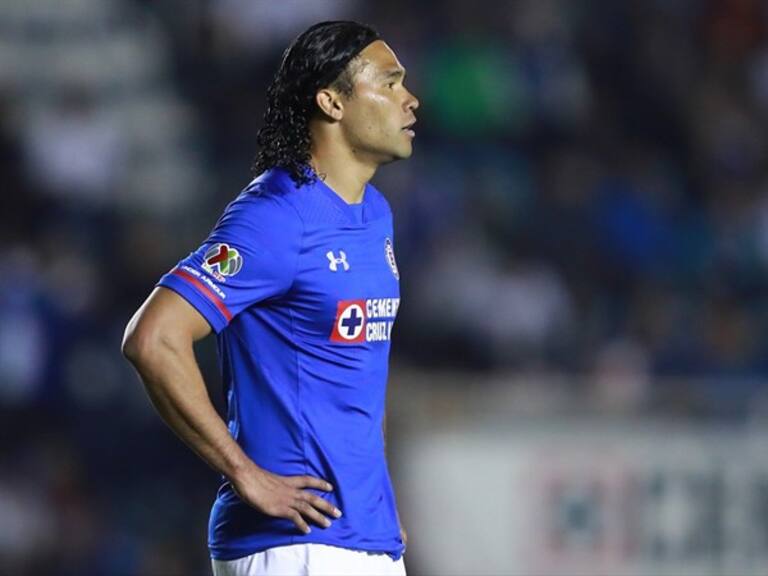 Carlos Peña jugando con Cruz Azul . Foto: Getty Images
