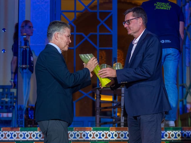 América, reconocido a nivel mundial en el World Football Summit