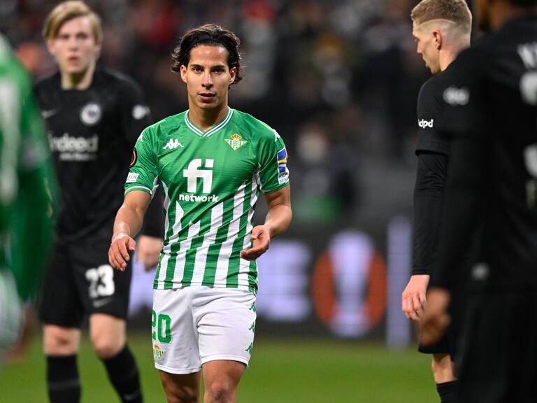 Diego Lainez esta en a la sombra con el Real Betis