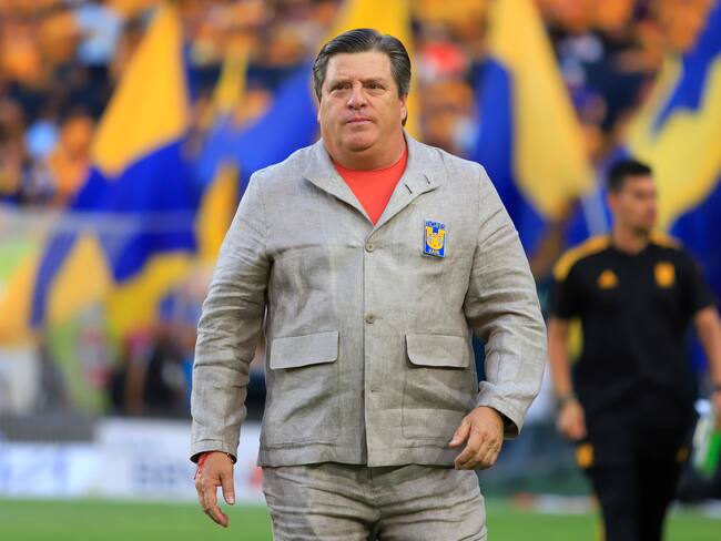 Miguel Herrera acepta que jugó con una alineación indebida