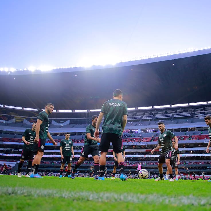 ¿Cuánto tiempo lleva la Selección Mexicana sin jugar en el Estadio Azteca y qué estadios visitó?