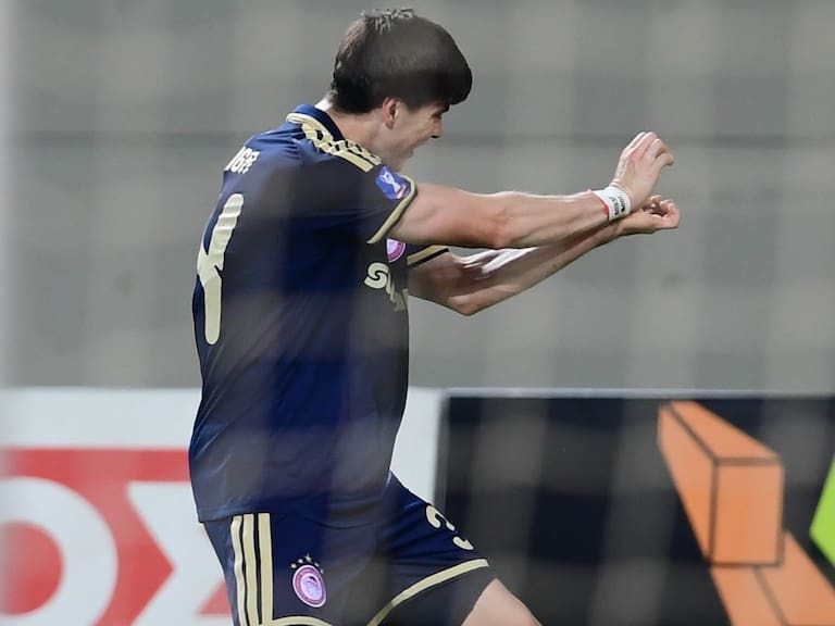 Armando ‘Hormiga’ González anota su primer gol con Olympiacos en la Copa de Grecia