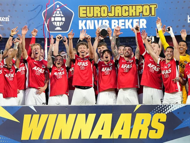 Mateo Chávez y AZ Alkmaar se coronan campeones de la Copa de los Países Bajos