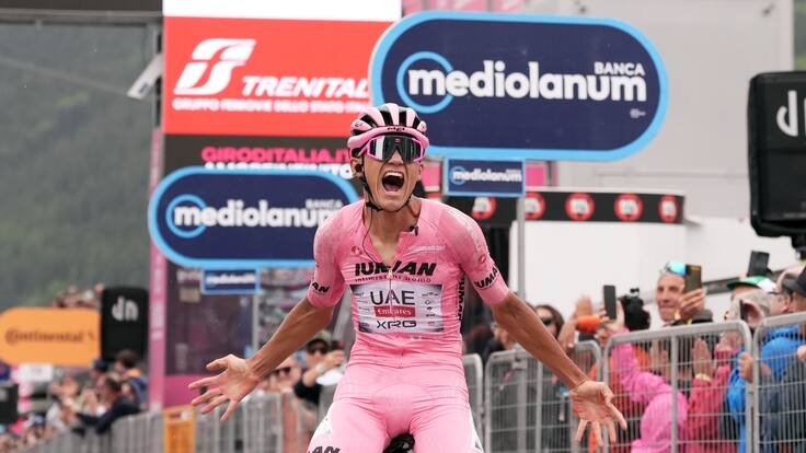 Isaac del Toro hace historia en el Giro de Italia y pone a México en lo más alto del mundo