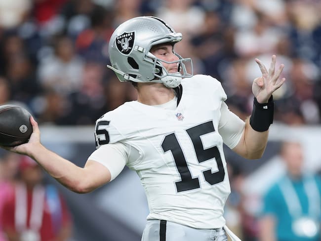 Fernando Mendoza rompe racha de la NFL al no ser titular en la Semana 1