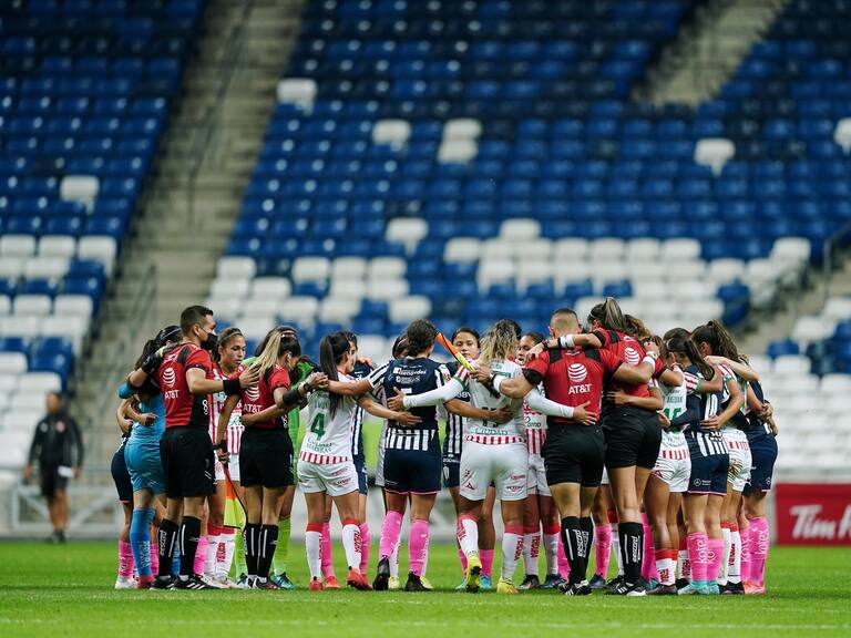 El protocolo por la paz también se apareció en la Liga MX Femenil.