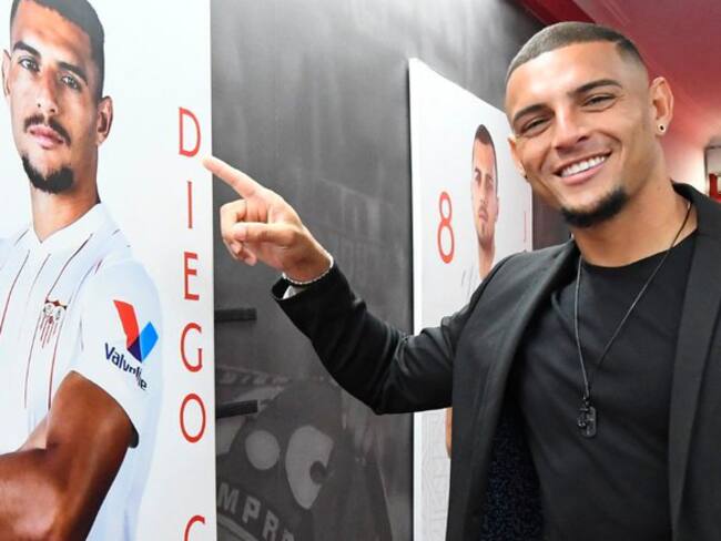 Diego Carlos tiene emotiva despedida de Sevilla