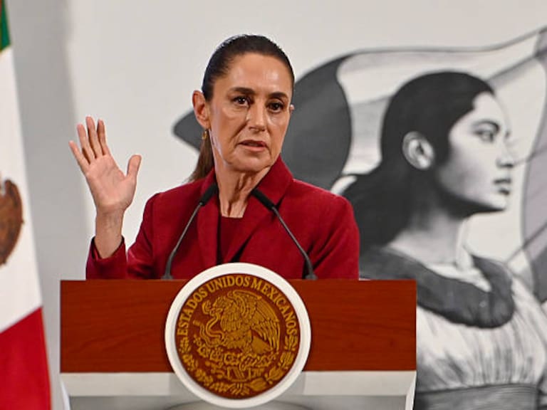 Claudia Sheinbaum presenta oficialmente la Copa Mundial FIFA 2026 en Los Pinos