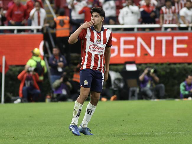 Chivas con gol de último minuto, rescata empate ante Santos en el arranque del Clausura 2024