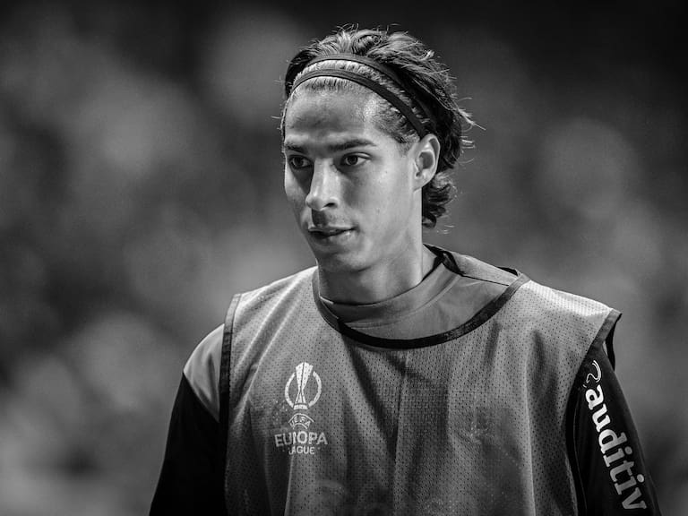 Diego Lainez, la joya que eligió mal