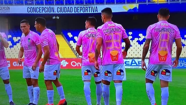 Equipo de futbol chileno usa papas fritas con número