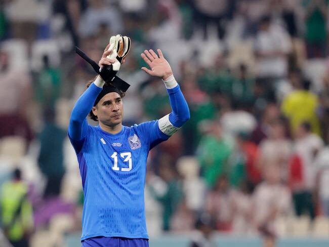 Guillermo Ochoa ya está en Italia para fichar con el Salernitana