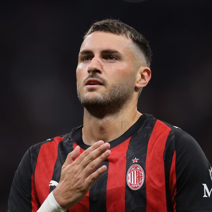 Santiago Giménez alista su regreso al AC Milan tras cinco meses de ausencia