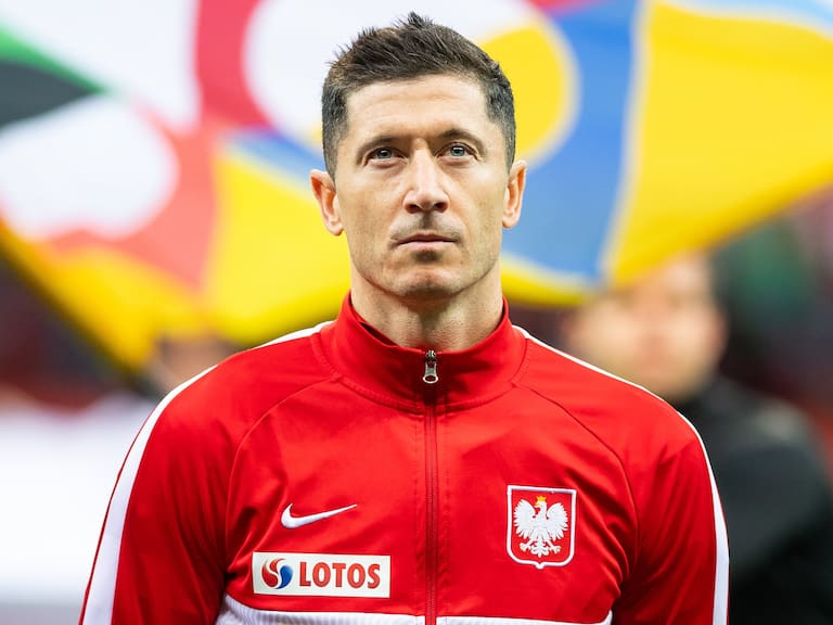 Robert Lewandowski  ya esta en Alemania para hace trabajos de disciplina con el Bayern Múnich